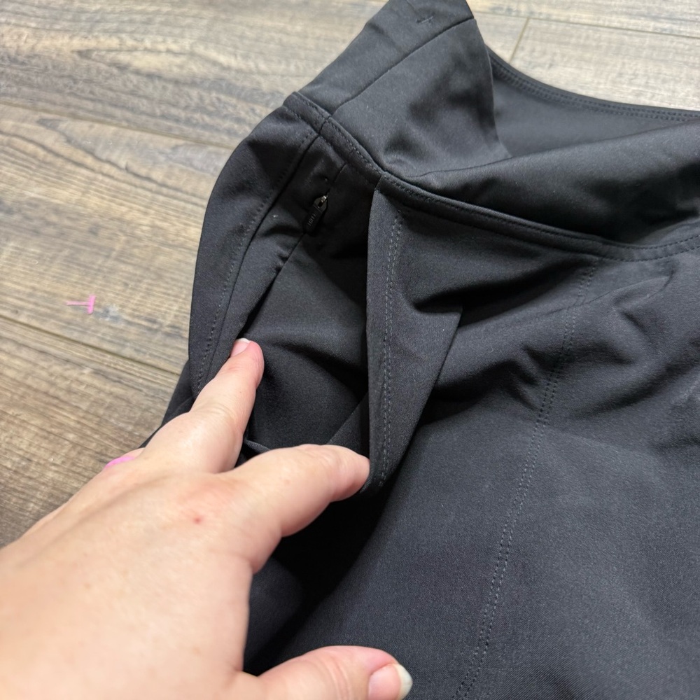 Athleta Tee Tim High Rise 15" Black Skort Women's Size. Medium - Picture 2 of 12